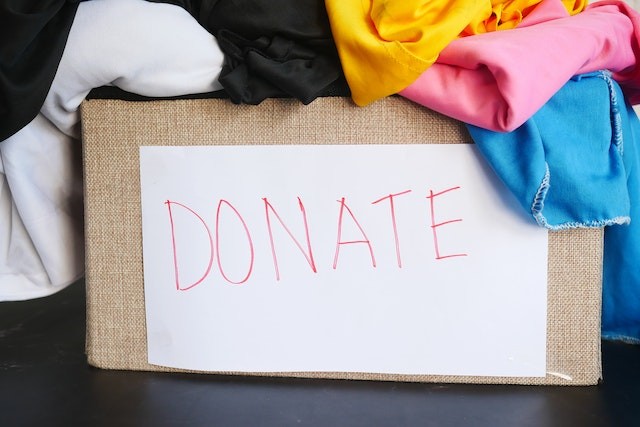 donate-unwanted-clothes-for-good-environment